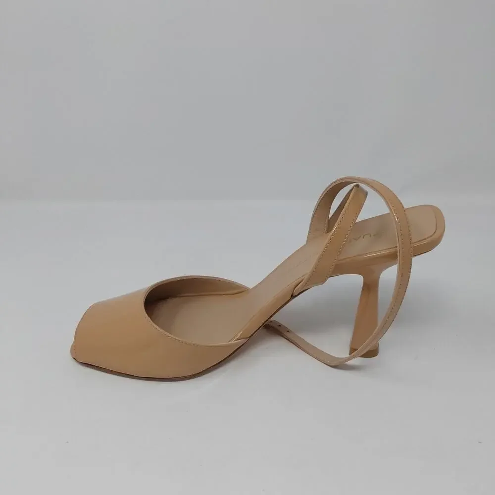 Stuart Weitzman sleek patent